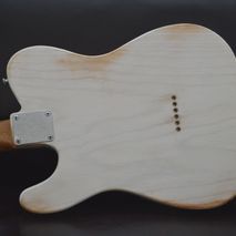 Gitarre, Service, Zubehör, Servicewerkstatt, Werkstatt, Sonderanfertigung, Sonderangebote, Saiten, Gitarrensaiten, Korpus, Steg, Arbeit, Kreativität, kreativ, Musik, Musikzubehör, Hals, Halsbrüche, Neudundierung, Bünde, Pick Ups, Mechanikn, Teillackierung, Lackierung, Griffbrett, Holzarbeiten, Label, Guitar, Flensburg, Mansfeld, Center, Guitar-Center