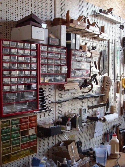 Gitarre, Service, Zubehör, Servicewerkstatt, Werkstatt, Sonderanfertigung, Sonderangebote, Saiten, Gitarrensaiten, Korpus, Steg, Arbeit, Kreativität, kreativ, Musik, Musikzubehör, Hals, Halsbrüche, Neudundierung, Bünde, Pick Ups, Mechanikn, Teillackierung, Lackierung, Griffbrett, Holzarbeiten, Label, Guitar, Flensburg, Mansfeld, Center, Guitar-Center
