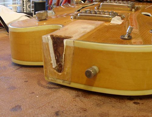 Gitarre, Service, Zubehör, Servicewerkstatt, Werkstatt, Sonderanfertigung, Sonderangebote, Saiten, Gitarrensaiten, Korpus, Steg, Arbeit, Kreativität, kreativ, Musik, Musikzubehör, Hals, Halsbrüche, Neudundierung, Bünde, Pick Ups, Mechanikn, Teillackierung, Lackierung, Griffbrett, Holzarbeiten, Label, Guitar, Flensburg, Mansfeld, Center, Guitar-Center