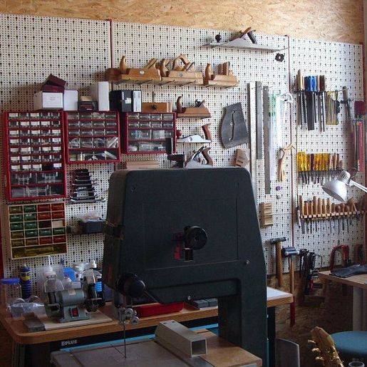 Gitarre, Service, Zubehör, Servicewerkstatt, Werkstatt, Sonderanfertigung, Sonderangebote, Saiten, Gitarrensaiten, Korpus, Steg, Arbeit, Kreativität, kreativ, Musik, Musikzubehör, Hals, Halsbrüche, Neudundierung, Bünde, Pick Ups, Mechanikn, Teillackierung, Lackierung, Griffbrett, Holzarbeiten, Label, Guitar, Flensburg, Mansfeld, Center, Guitar-Center